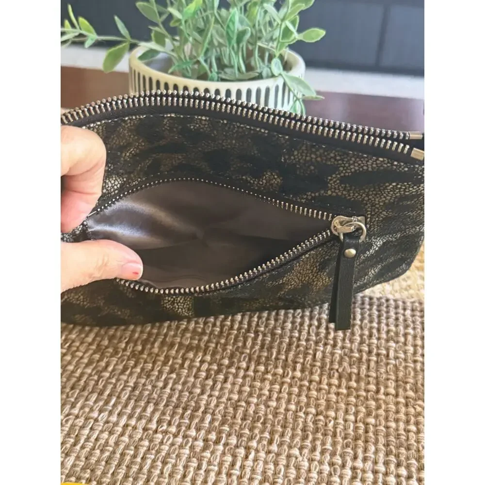 chez leather wristlet leopard print